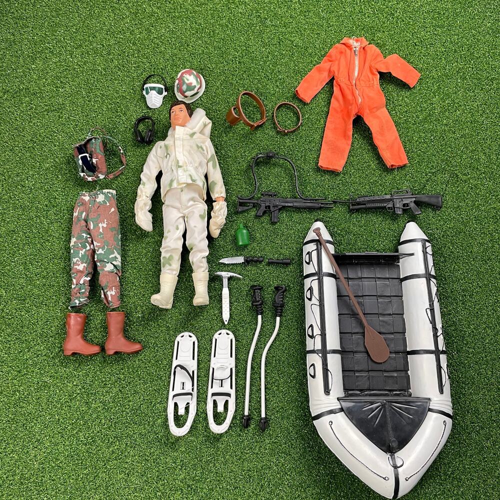 Vintage Hasbro GI Joe 12” Figure Copyright 1964 Pat 3277602 Raft Accessories Lot